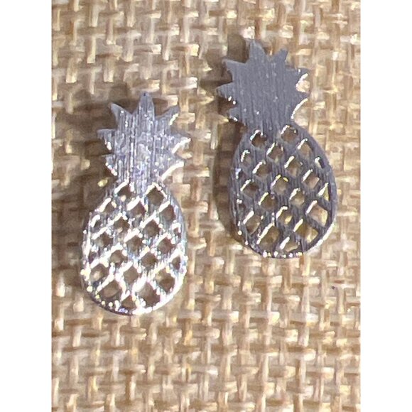 Vintage Silver Tone Pineapple Stud Earrings Openwork Pierced Swinger Estate 5/8" - Picture 2 of 5